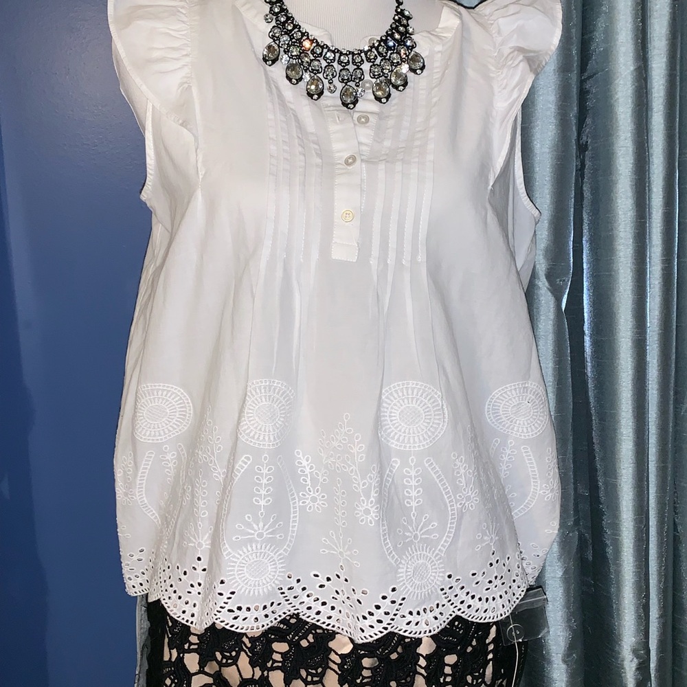 Med-Petite Loft top.